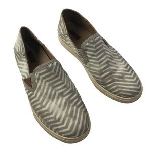 OluKai Pehuea Pa'i slip-on Shoe women size 8.5